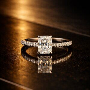 2ct VVS1 | Radiant Cut Moissanite Ring | .925 Sterling Silver | Size 7 | New